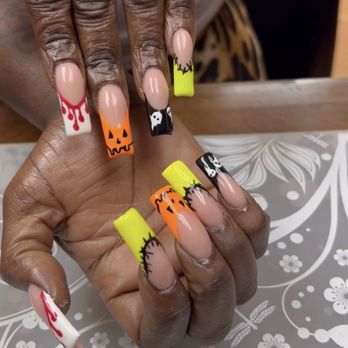 Beauty Explosion - Halloween look - Nail Technicians Near Me - Bakersfield, California Beauty Explosion - Halloween look - Nail Technicians Near Me - Bakersfield, California