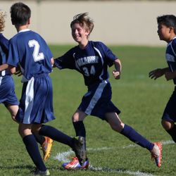 San Francisco Waldorf Grade School - Soccer, volleyball and basketball: Go Waldorf!