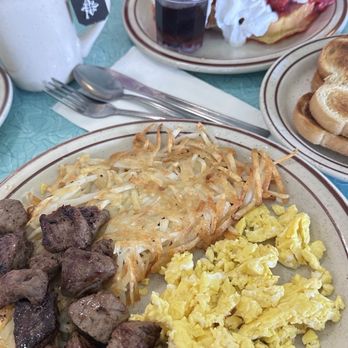 Mel's Diner - Stake tips and eggs - Diners Near Me - Yakima, Washington Mel's Diner - Stake tips and eggs - Diners Near Me - Yakima, Washington