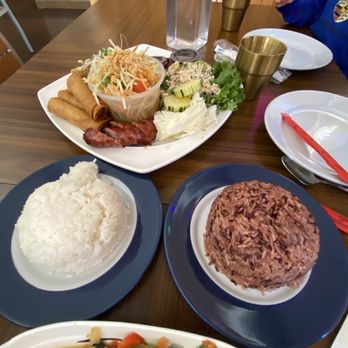 Sally’s Kitchen - Laotian Near Me - Buford, Georgia