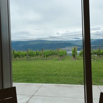 50th Parallel Estate - Wine Tasting Room Near Me - Lake Country, British Columbia 50th Parallel Estate - Wine Tasting Room Near Me - Lake Country, British Columbia