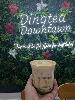 Ding Tea Downtown Nola by null