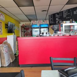 Bella Pizza - Inside