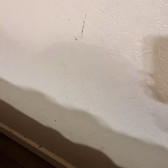 El Dorado Motel - Strange black marks all over the walls - Hotels Near Me - Twain Harte, California