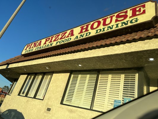 Pina Pizza House by null