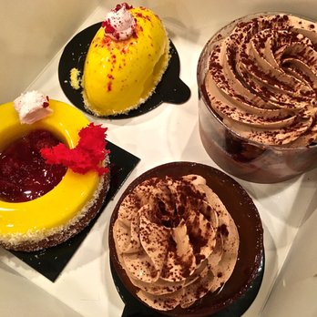 Délice Macarons - Desserts Near Me - Cranford, New Jersey
