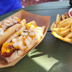 Willy-Yums - 2 Detroit dogs