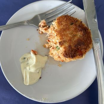 Hobbs Harborside - Lobster cake - Seafood Near Me - Wells, Maine