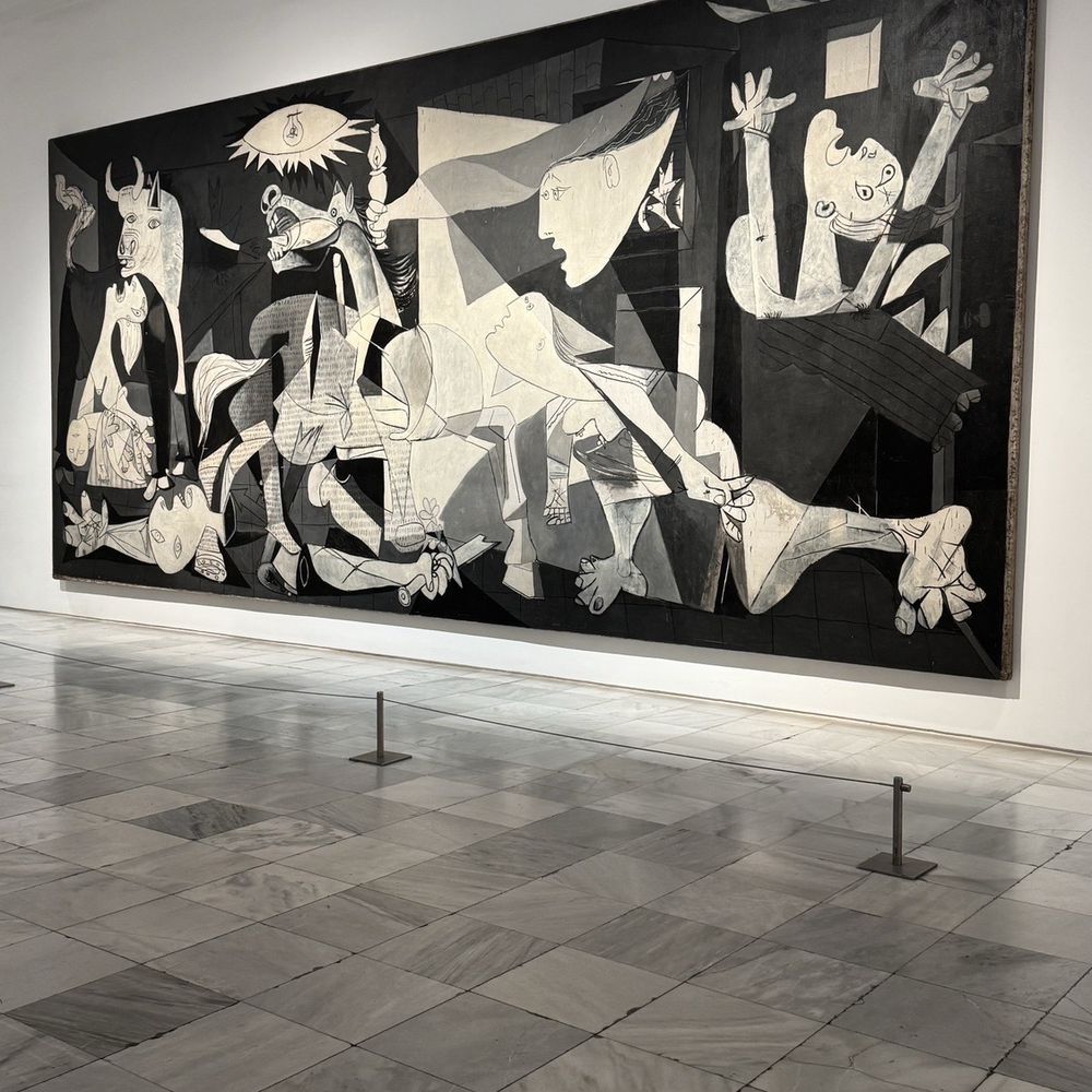 Museo Nacional Centro de Arte Reina Sofía - Museums Near Me - Madrid, M