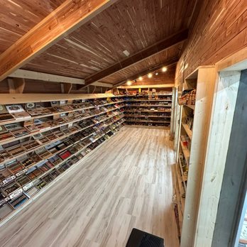 Tobacco Hut - The Cigar Room. - Tobacco Shops Near Me - Gettysburg, Pennsylvania Tobacco Hut - The Cigar Room. - Tobacco Shops Near Me - Gettysburg, Pennsylvania