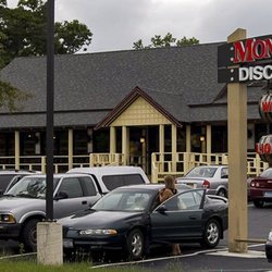 Monty's Discount Wine & Liquor