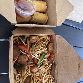 V Revolution - Chickin Lo Mein Bowl, Vegan Spring Rolls - Vegetarian Near Me - Englewood, Colorado V Revolution - Chickin Lo Mein Bowl, Vegan Spring Rolls - Vegetarian Near Me - Englewood, Colorado