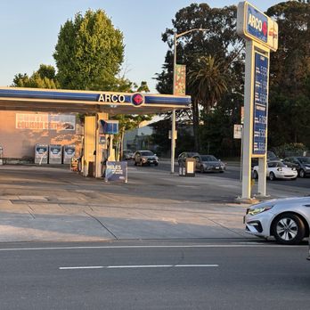 ARCO - Gas Stations Near Me - Albany, California ARCO - Gas Stations Near Me - Albany, California