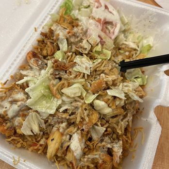 USA Chicken & Biscuit - Chicken, spicy rice with white sauce - Chicken Shop Near Me - Manchester, New Hampshire USA Chicken & Biscuit - Chicken, spicy rice with white sauce - Chicken Shop Near Me - Manchester, New Hampshire