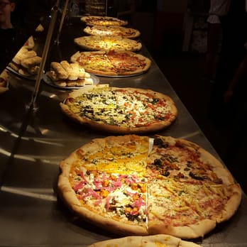 Ian’s Pizza Madison | State Street - Pizza pizza - Pizza Near Me - Madison, Wisconsin
