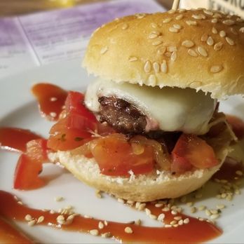 Bergara - Mini hamburger - Basque Near Me - Donostia-San Sebastián, SS Bergara - Mini hamburger - Basque Near Me - Donostia-San Sebastián, SS