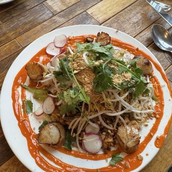 Crush Bistro - Scallop Pad Thai - New American Near Me - Anchorage, Alaska Crush Bistro - Scallop Pad Thai - New American Near Me - Anchorage, Alaska