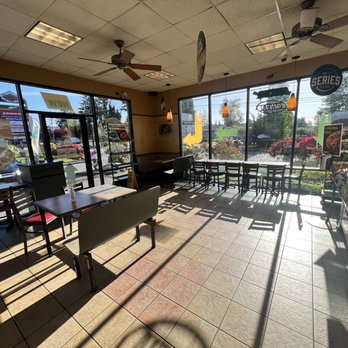 Subway - the inside of a fast food restaurant - Fast Food Near Me - Snohomish, Washington Subway - the inside of a fast food restaurant - Fast Food Near Me - Snohomish, Washington