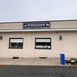 Boxer & Dane Pet Hotel Doggy Daycare
