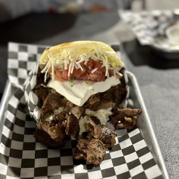 Arepa Point - Arepa point con carne asada , queso de mano , queso mozzarella y pico de gallo - Food Trucks Near Me - Miami, Florida