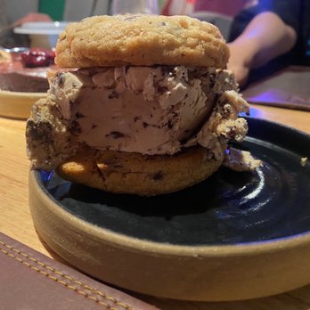 Bar Rōnin - Ice cream sandwich - Japanese Near Me - Erie, Pennsylvania