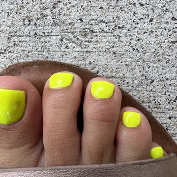 Mint Nail Lounge - Nail Salons Near Me - Arlington, Virginia