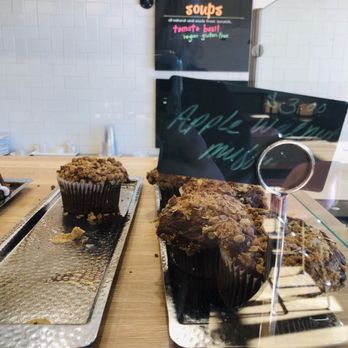Luna Bakery Cafe - Bakeries Near Me - Moreland Hills, Ohio