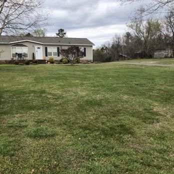 Quick Cut Lawn Care - a view of the front yard - Lawn Services Near Me Quick Cut Lawn Care - a view of the front yard - Lawn Services Near Me
