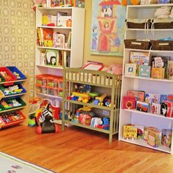 Discover the World Daycare - Warm and Intimate Daycare