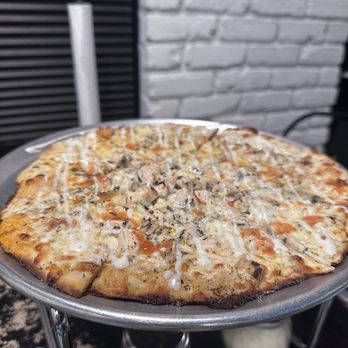Industrial Pizza & Brew - Pizza - Pizza Near Me - Richardson, Texas