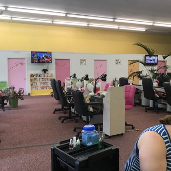 Capital Nails - Nail Salons Near Me - Lowell, Michigan