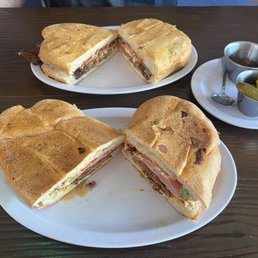 Torta Loka Especiales & Torta Ranchera Torta Loka Especiales & Torta Ranchera