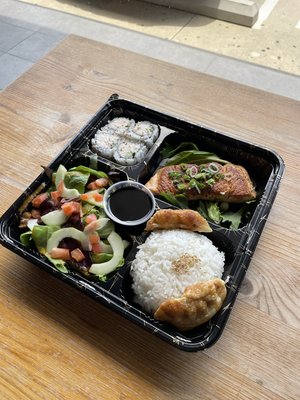 Nishi Poke & Ramen Bistro by null