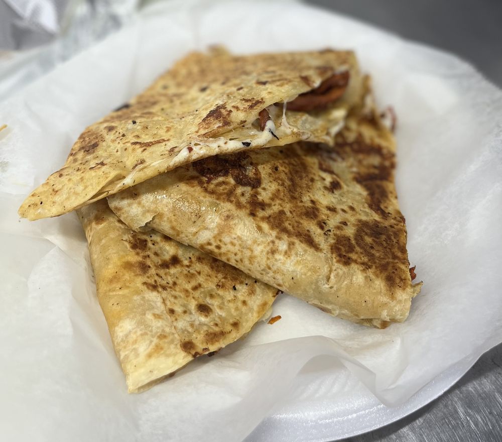 Pupuseria Y Taqueria Ruiz