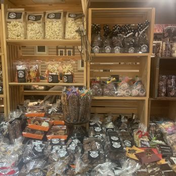 Something's Brewing - Inside - Coffee & Tea Near Me - Grayslake, Illinois Something's Brewing - Inside - Coffee & Tea Near Me - Grayslake, Illinois