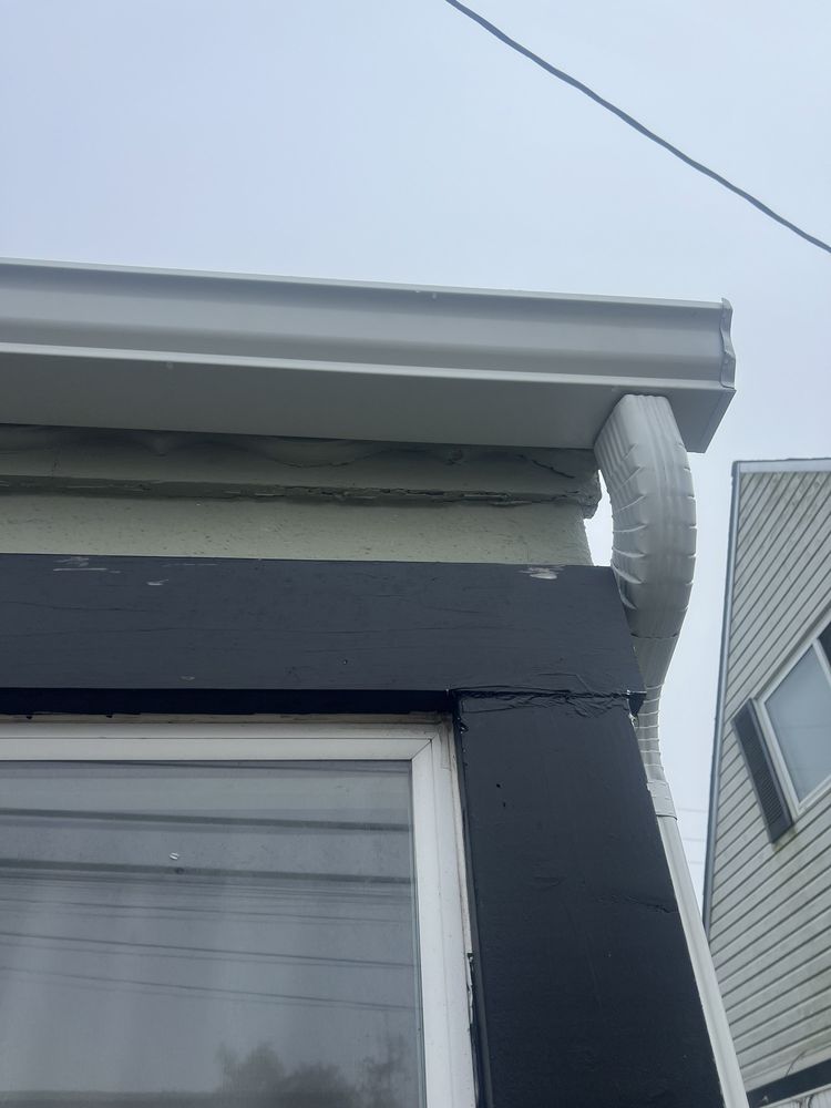 Slide of Oscar's Gutters & Downspouts