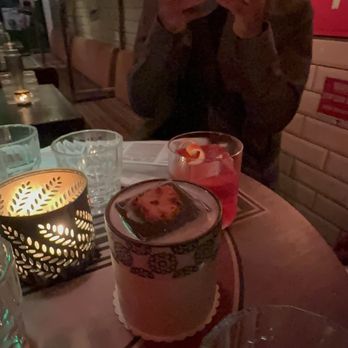 Cahoots Bar - Bars Near Me - Soho, XGL