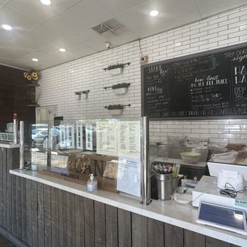 Fresh Cane Juice - Store interior - Juice Bars & Smoothies Near Me - Rosemead, California Fresh Cane Juice - Store interior - Juice Bars & Smoothies Near Me - Rosemead, California