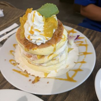 Takagi Coffee - Soufflé mango pancakes - Pancakes Near Me - Honolulu, Hawaii Takagi Coffee - Soufflé mango pancakes - Pancakes Near Me - Honolulu, Hawaii
