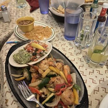 Cactus Cantina - Shrimp fajita - Tex-Mex Near Me - Washington, DC, District of Columbia