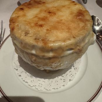 Bouchon - Soupe  l'Oignon French onion soup $24 - French Near Me - Yountville, California