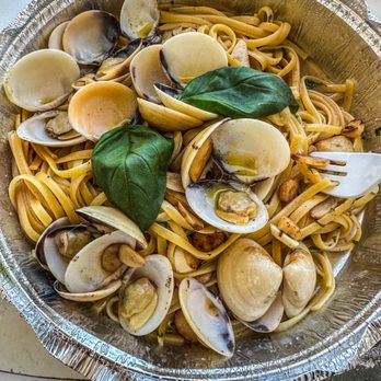 La Vela Beach Cafe - Linguine alle vongole - Coffee & Tea Near Me - Point Pleasant Beach, New Jersey La Vela Beach Cafe - Linguine alle vongole - Coffee & Tea Near Me - Point Pleasant Beach, New Jersey