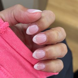Creative Nails & Lounge - Rose redoing my nails