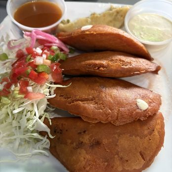 Los Catrachos - Honduran Near Me - Yakima, Washington