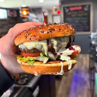Lakeshore Cafe Bar & Grill by null
