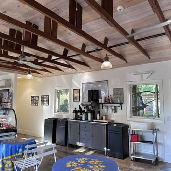 Les Pascals - Bakeries Near Me - Glen Ellen, California