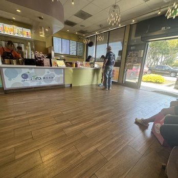 i-Tea - inside - no tables - Juice Bars & Smoothies Near Me - Castro Valley, California i-Tea - inside - no tables - Juice Bars & Smoothies Near Me - Castro Valley, California