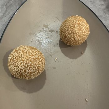 Dumpling Crown - Sesame balls filled with red bean paste. Yummy! - Chinese Near Me - Smyrna, Georgia Dumpling Crown - Sesame balls filled with red bean paste. Yummy! - Chinese Near Me - Smyrna, Georgia