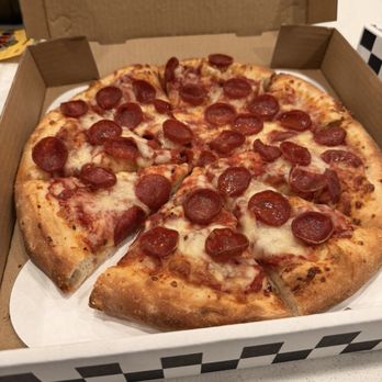 Papa G's Pizza, Pasta Cafe - Pepperoni Cheese Pizza (Medium) - Pizza Near Me - Wildomar, California Papa G's Pizza, Pasta Cafe - Pepperoni Cheese Pizza (Medium) - Pizza Near Me - Wildomar, California