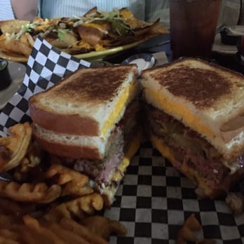 Draft Picks - Grilled cheese burger! - Sports Bars Near Me - Mount Prospect, Illinois